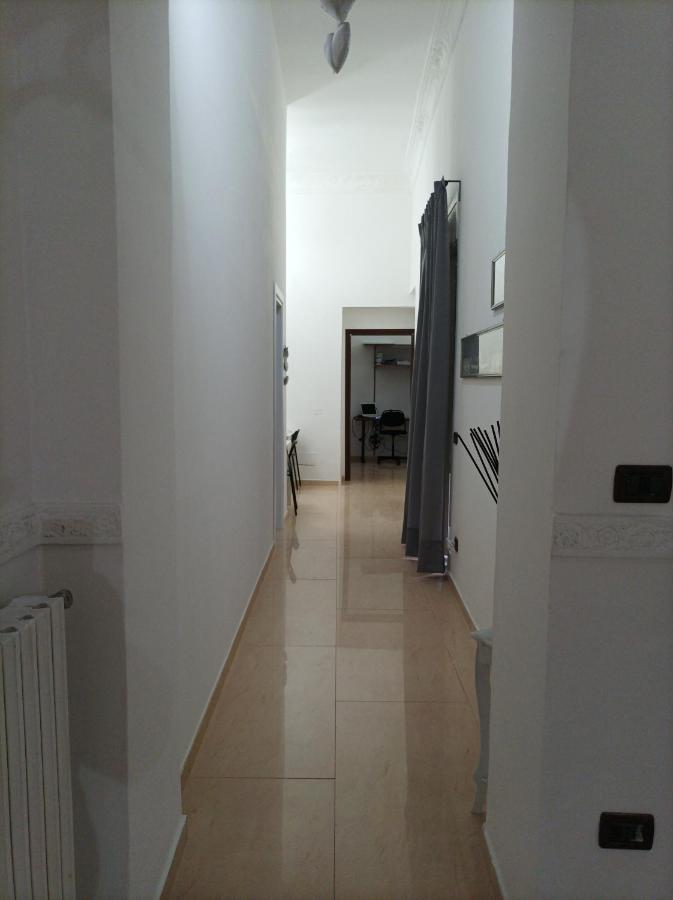 B&B Nancy Napels Buitenkant foto